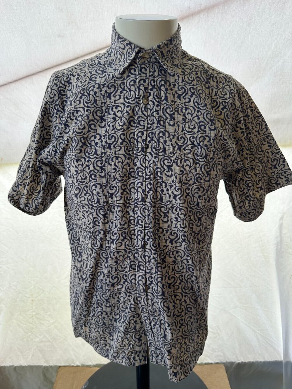 Maui & Sons Men's Beige Blue Floral Hawaiian Shirt Small Cotton